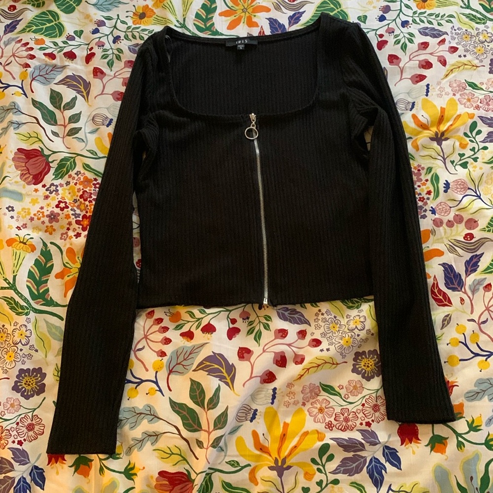 Iris crop top